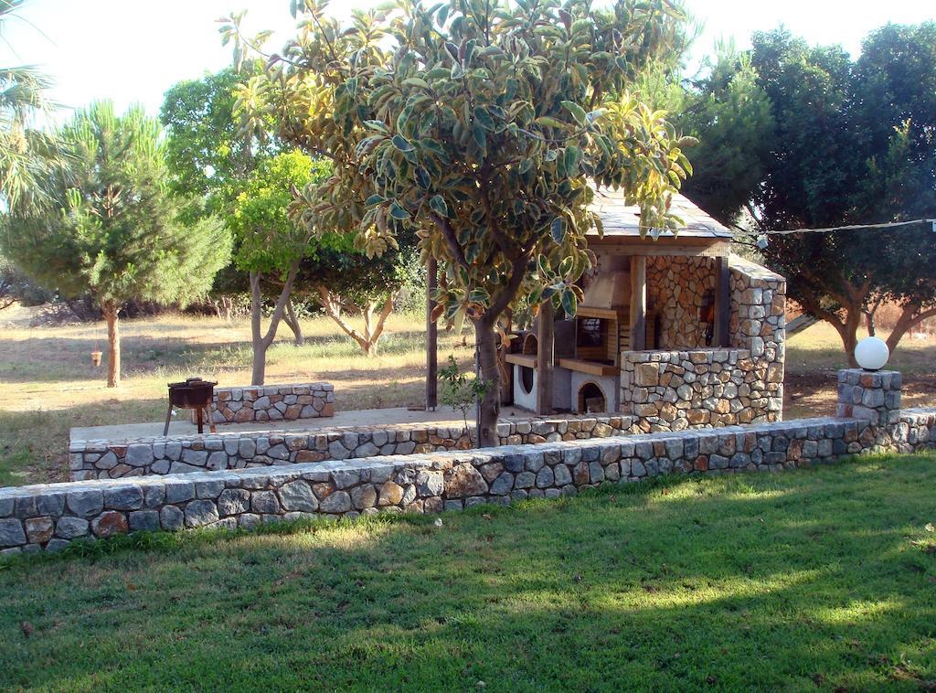 Electra Studios Palaiochora Exterior photo
